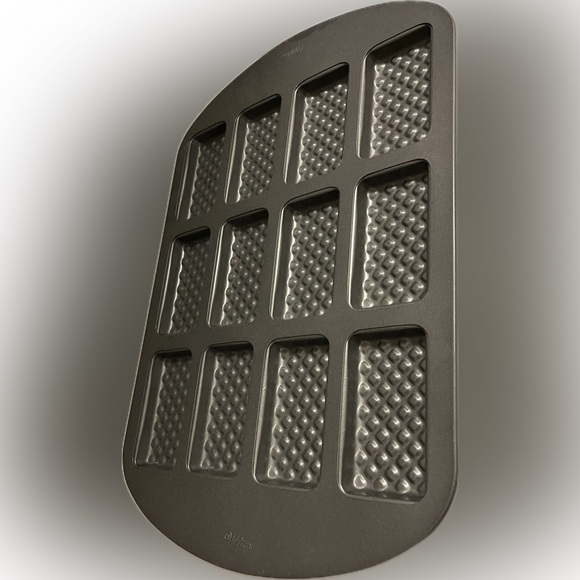 Wilton Ice Cream Sandwich Pan - EUC - Picture 2 of 4